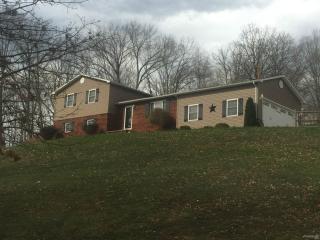 7601 Heritage Heights Rd, Ashland, KY 41102-9218