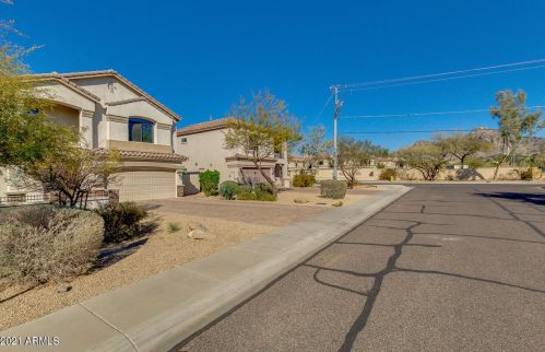 1344 Belmont Ave, Phoenix AZ 85021-6876 exterior