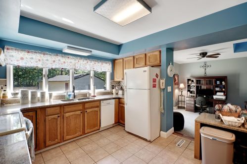 715 Reed Rd, Jackson Twp NJ 08527-4737 exterior