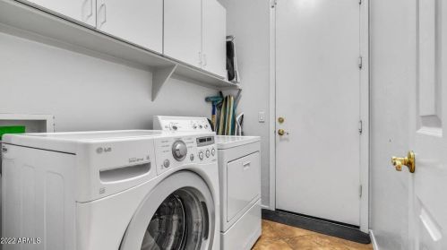 3017 Eagle Claw Dr, Phoenix AZ 85086-2113 exterior