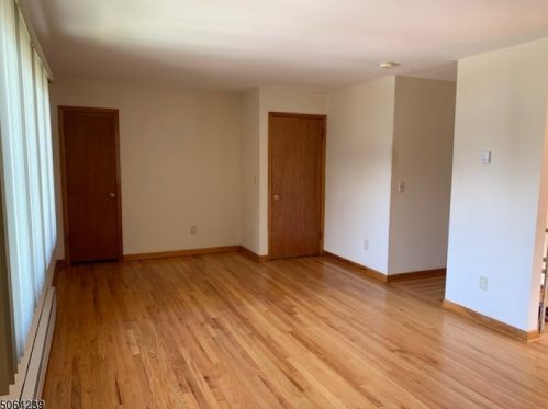 34 Hilton St, Belleville NJ  07109-1902 exterior