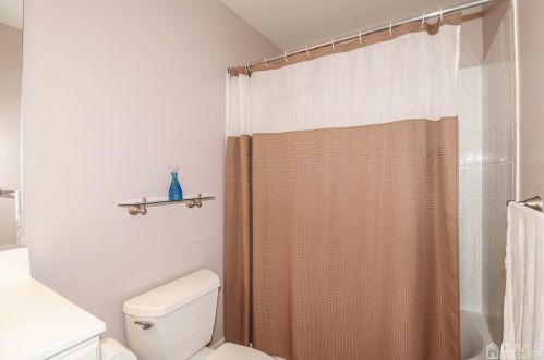 10 Summerhill Ct, Columbus NJ  08022-1970 exterior