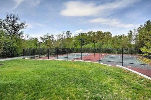 426 John Mahar Hwy, Braintree MA 02184-6551 exterior