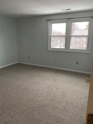 1573 Braley Rd, New Bedford MA  02745-2218 exterior