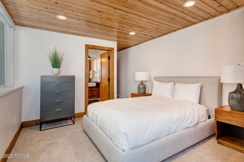 370 Centennial Cir, Park City UT 84060-7801 exterior