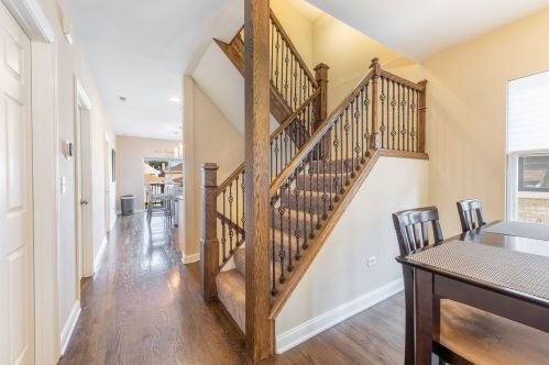 1907 Wenonah Ave, Forest View IL 60402-1666 exterior