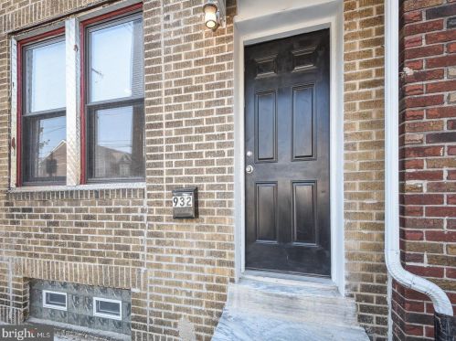 932 5th St, Philadelphia, PA 19123-1402
