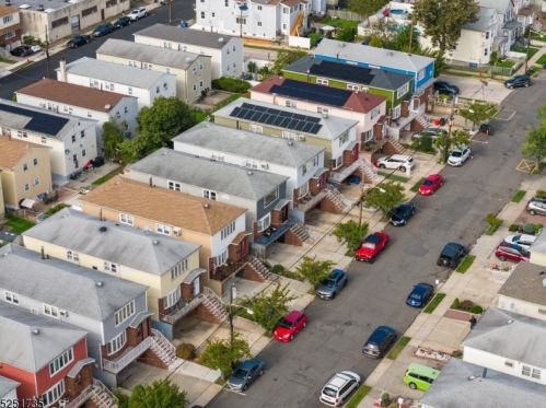 511 Davis Ave, East Newark NJ  07029-3601 exterior