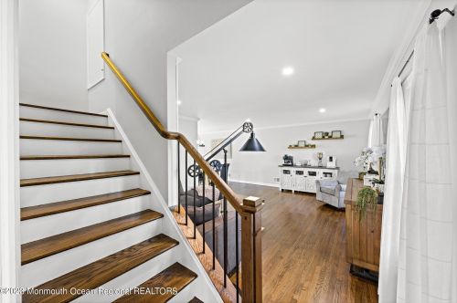 450 Branch Ave, Little Silver NJ  07739-1111 exterior