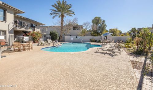 4101 Camelback Rd, Phoenix AZ 85018-2734 exterior