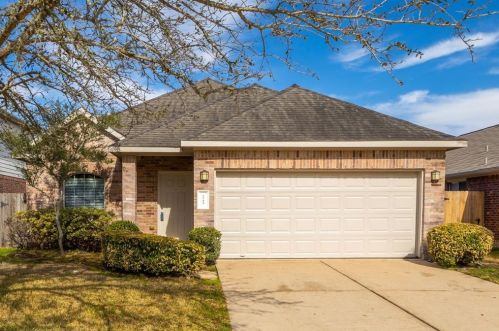 7723 Butler Lakes Ct, Richmond TX  77469-4641 exterior