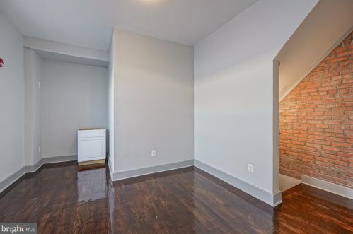 1815 20 St, Philadelphia PA 19145-2048 exterior