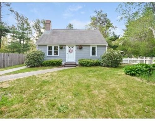 12 Briggs Ave, Plymouth, MA 02360-5913