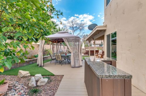 18623 43rd St, Phoenix AZ 85050-8769 exterior