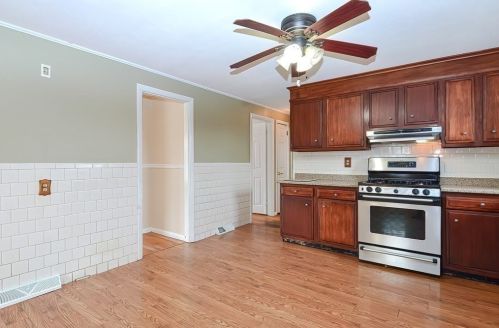 19 Middlesex Ave, Worcester MA 01604-1931 exterior