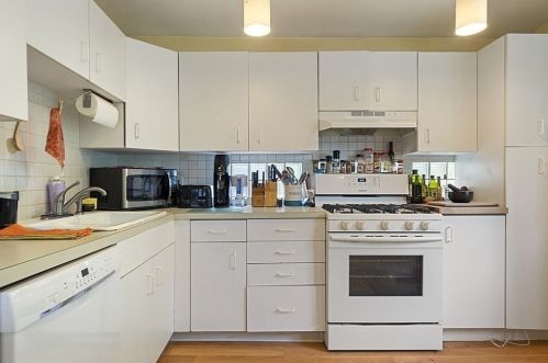 87 Gardner St, Groveland MA 01834-1141 exterior