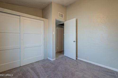 1817 38 Dr, Phoenix AZ 85053-5407 exterior