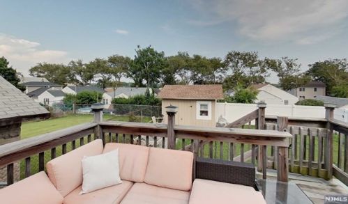 264 Davis Ave, Kearny NJ 07032-3402 exterior