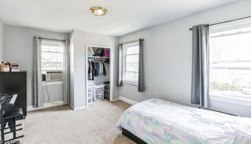 419 Greylock Pkwy, Belleville NJ 07109-2353 exterior