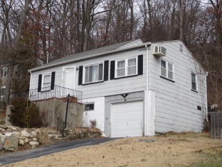 9 Mountain Glen Rd, Skyline Lakes NJ  07456-1913 exterior
