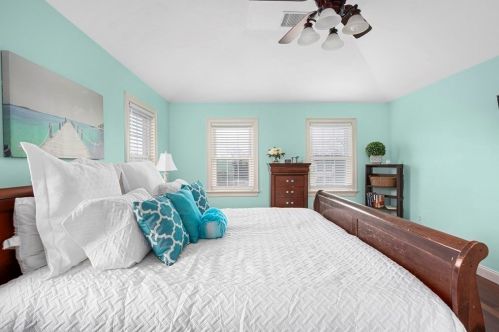 2276 Cedar St, Dighton MA 02715-1035 exterior