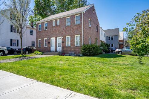 10 Washington St, Montgomery, MA 01085-2889