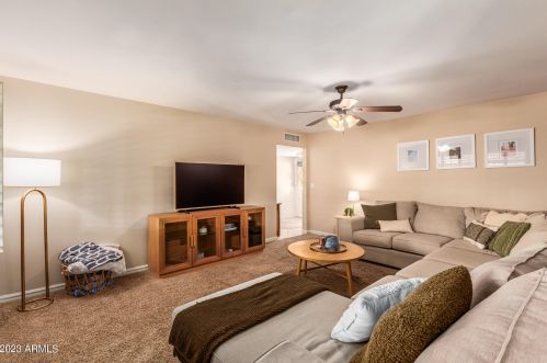 3434 47th Way, Phoenix, AZ 85018-6014