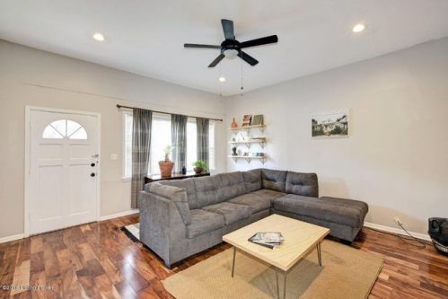 931 Mary St, Louisville, KY 40204-2424