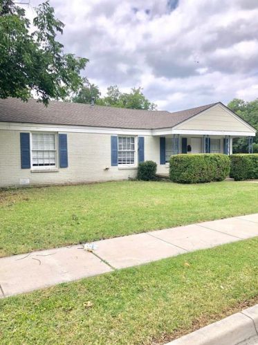 4000 Winfield Ave, Fort Worth TX  76109-3728 exterior