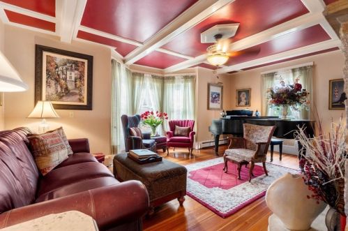 293 Washington St, Gloucester MA 01930-4815 exterior