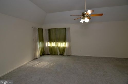 8 Landview Ln, Columbus NJ 08022-2260 exterior