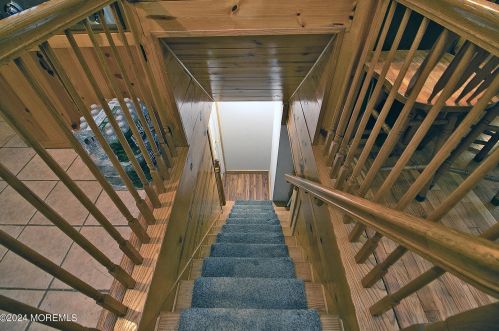 1062 Lakehurst Ave, Jackson Twp NJ 08527-5250 exterior