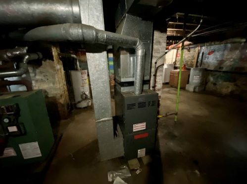 112 West St, Worcester MA 01609-2338 exterior