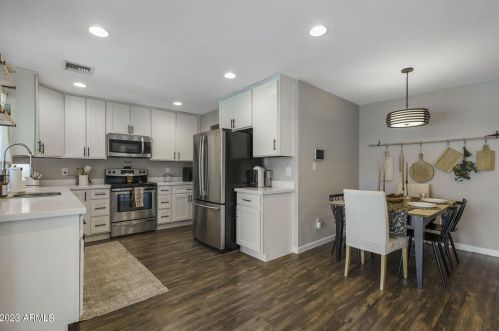 6822 43rd Pl, Phoenix AZ  85042-5218 exterior