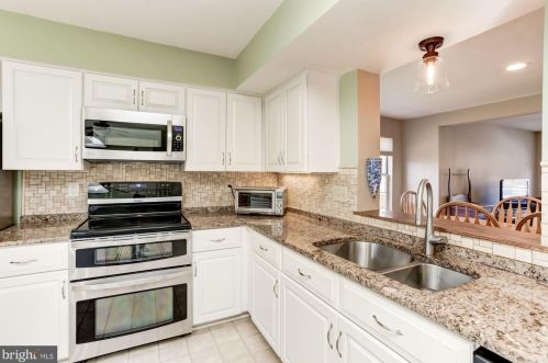 5207 Lightfoot Path, Columbia MD 21044-1100 exterior