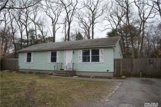 74 Patchogue Ave, Manor Park NY  11950-3610 exterior