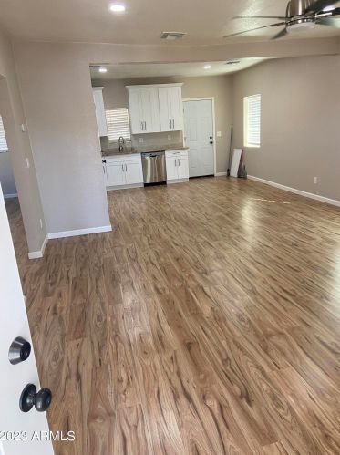 415 17th Dr, Phoenix AZ  85007-2425 exterior