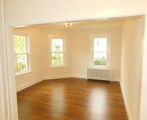 327 Quincy St, Fall River MA  02720-4421 exterior