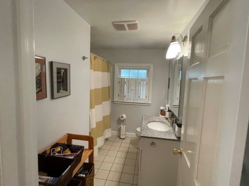 196 Crosby St, Arlington MA  02474-2246 exterior