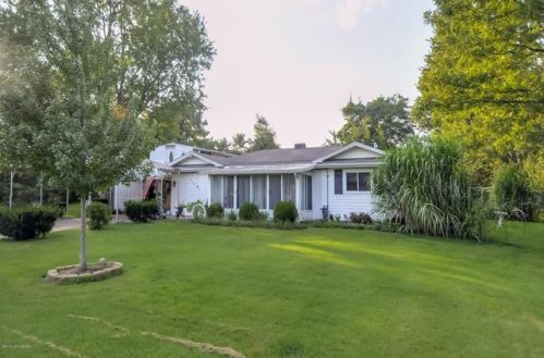 11707 Easum Rd, Louisville, KY 40299-4309