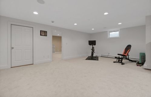 27 Maryknoll Dr, Hingham MA 02043-3477 exterior