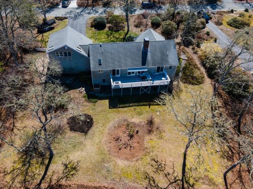 595 Riverview Dr, Chatham MA  02633-1117 exterior