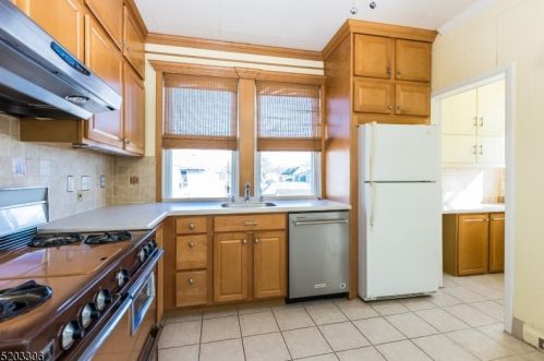 68 Bremond St, Belleville NJ 07109-2734 exterior