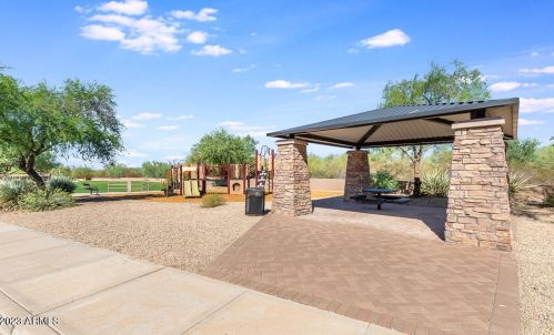 22507 39th Ter, Phoenix AZ 85050-5406 exterior