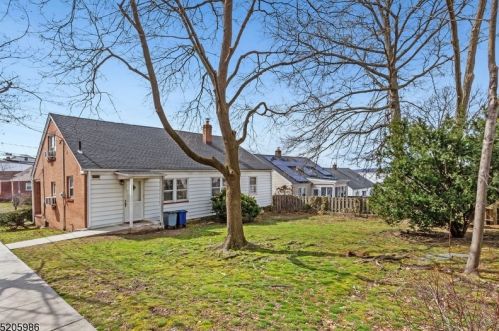 412 Greylock Pkwy, Belleville NJ 07109-2761 exterior