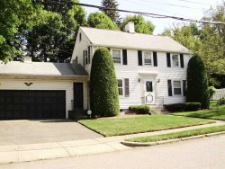 5 Fessenden St, Newton, MA 02460-1117