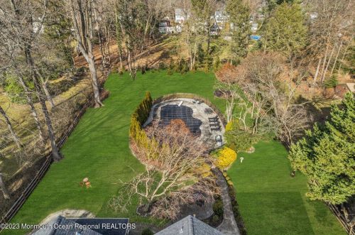 130 Rumson Pl, Little Silver NJ  07739-1044 exterior