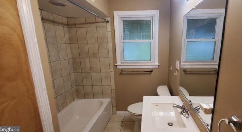 13 Cordelia Ave, West Deptford NJ  08093-2012 exterior