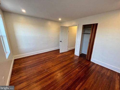 419 Markle St, Philadelphia PA  19128-3606 exterior