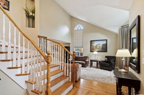 9232 Stone Ridge Cir, Sandy UT 84093-2698 exterior